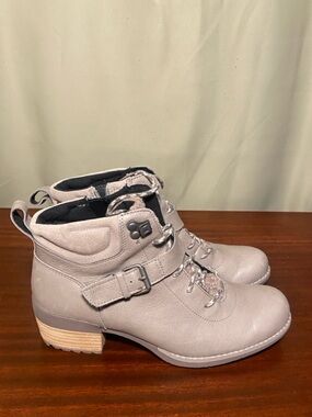 Merrell Shiloh II Waterproof  Casual boots  Moon Rock size 9.5